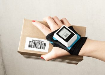 IFOY: Малкият hand-held скенер HS 50 от NIMMSTA