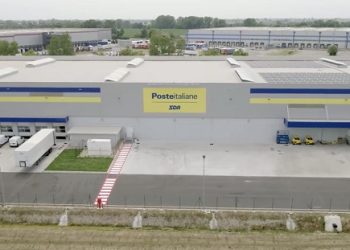 Poste Italiane отваря център за пратки от електронна търговия