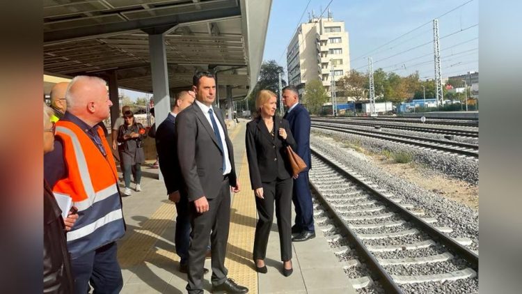 Министър Гвоздейков: Може да загубим европарите за жп възел Пловдив
