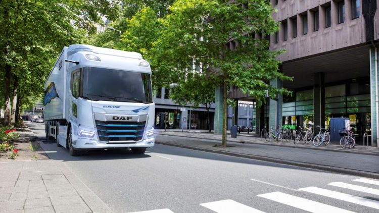 DAF XD и XF Electric ще участват в демонстрационна програма за е-камиони за дълги разстояния