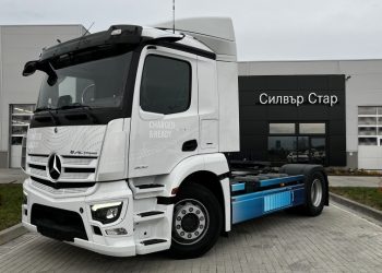 Електрическият влекач Mercedes-Benz eActros 300 стъпи в България