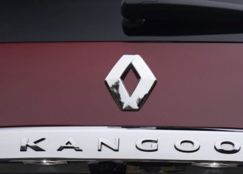 Френската поща получи 4-милионното Renault Kangoo