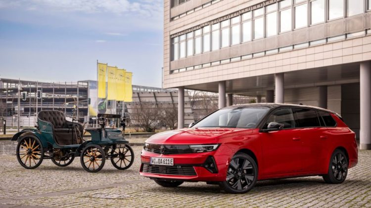 Opel стартира производството на автомобили преди 125 години