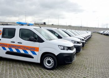 Новите 80 автомобилa за ИА Автомобилна администрация вече са доставени