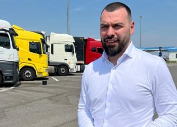 Николай Рашков се срещна с български шофьори в Италия