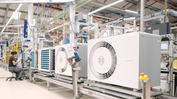 Bosch придобива Johnson Controls и част от бизнеса на Hitachi