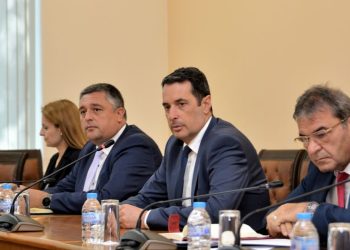 Гвоздейков иска дигитализация на обучението на водачи