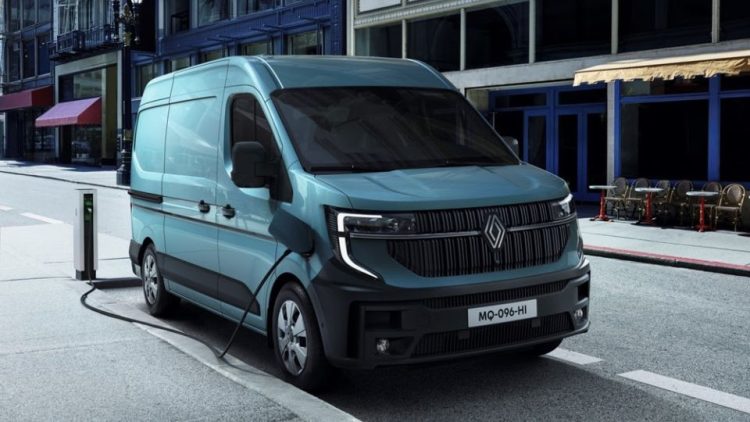 Стартират поръчките за новия Renault Master в България