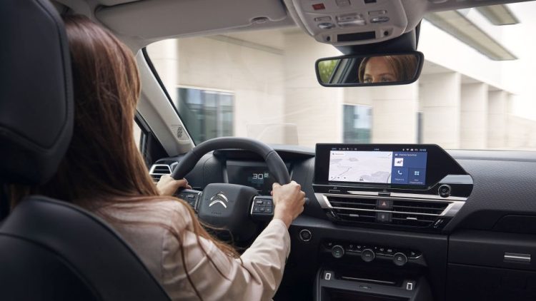 Citroën внедрява технологията ChatGPT
