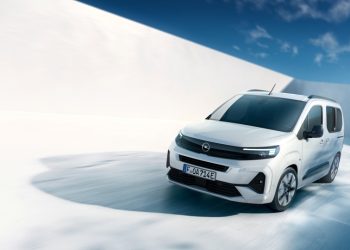 Вановете на Opel – оборудвани с асистиращи системи по последните изисквания