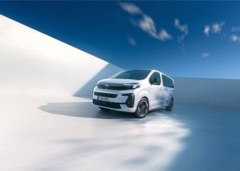 Новият Opel Zafira Electric вече е наличен за поръчка