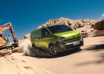 Новите Transporter и Caravelle са иновативни и универсални ванове за професионалисти
