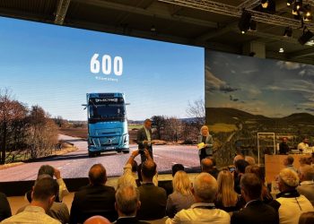 Volvo Trucks готви влекач за дълги разстояния с 600 км пробег