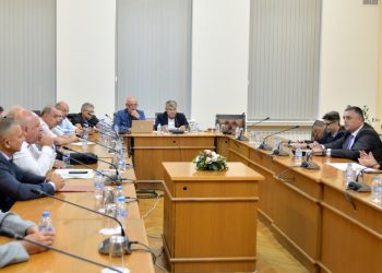 Министър Красимира Стоянова на втора среща с автошколите