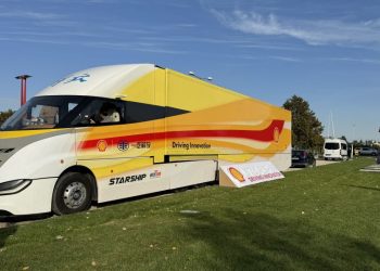 Shell Starship 3.0 Hybrid Truck бе показан в Унгария