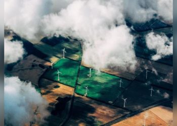 Доклад отчете 8% спад на емисиите от парниковите газове в ЕС