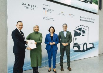 Daimler Truck получи 226 млн. евро финансиране за камиони с горивни клетки 