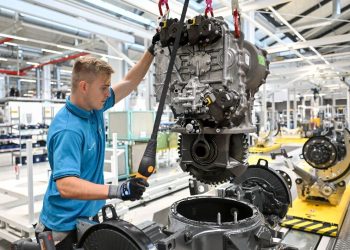 Daimler Truck започна производство на главните компоненти за новия eActros 600