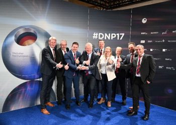 Schmitz Cargobull беше удостоен с Германската награда за устойчивост за 2025 г.