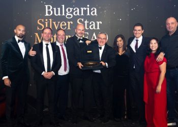 Силвър Стар е дистрибутор на годината на Mercedes-Benz