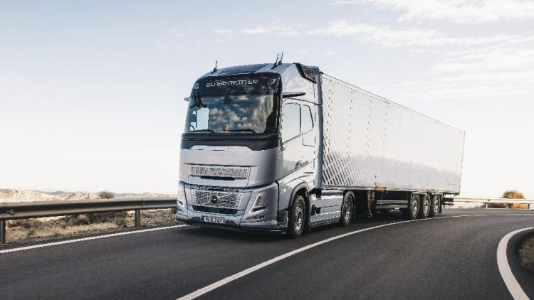 Volvo Trucks е лидер на пазара на тежки камиони в Европа и в България за 2024 г.