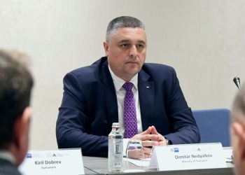 Нов закон обединява автомобилния и железопътния транспорт