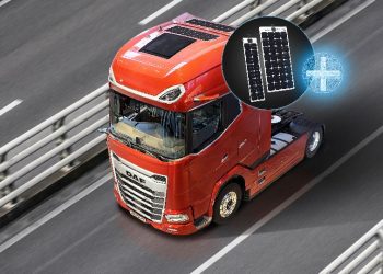 PACCAR Parts представя леки слънчеви панели за камиони 