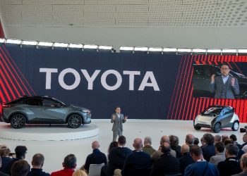 Toyota засилва многопосочния си подход и ангажимента към иновации с фокус върху клиента