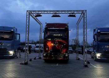 Новият Mercedes-Benz Actros L ProCabin стъпи в България!