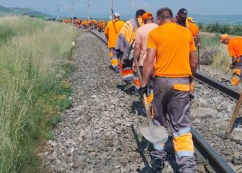 Товарен вагон на частен превозвач дерайлира край Сливен