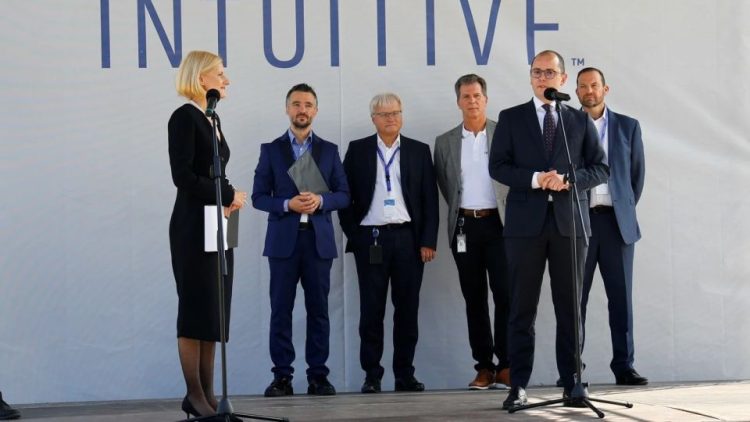 Лидер в роботиката откри производствена база в България