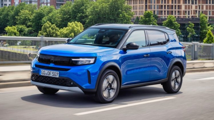 Седемместен Opel Frontera GS