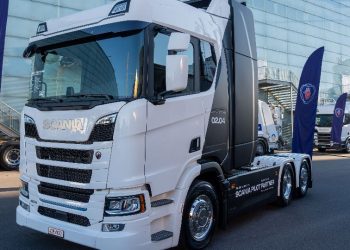 Scania тества електрификация и водородни решения с инициативата Pilot Partner