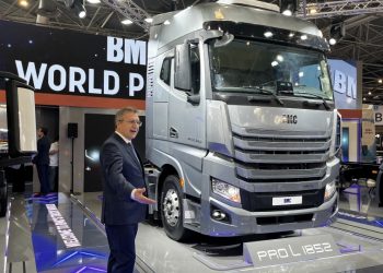 BMC с нов дизелов влекач за дълги разстояния