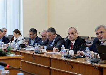 Законът за обществения транспорт ще бъде доразвит с приноса на общини, превозвачи и потребителски организации