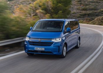 Volkswagen Commercial Vehicles оптимизира e-Transporter и e-Caravelle