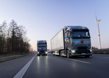 eActros 600 тества мегаватово зареждане от Германия до Швеция