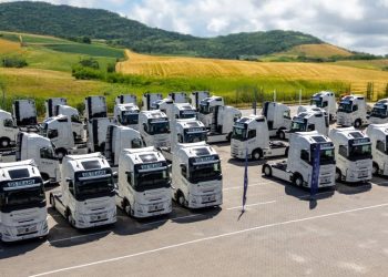 Volvo Trucks получи големи поръчки от HayWay Group в САЩ и Европа