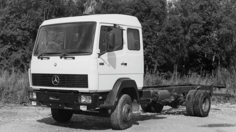 50 години IToY – 1985 Mercedes LN2