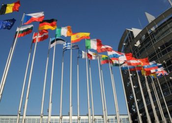 ЕС планира да ограничи веригите от подизпълнители и в автомобилния транспорт
