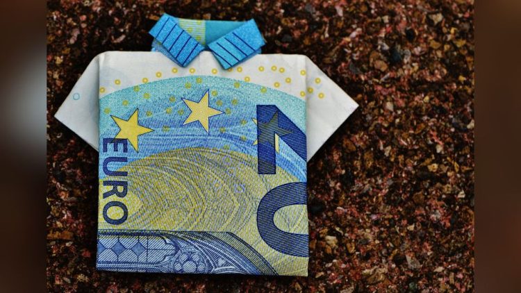 Правителството раздаде нови 25,6 млн. евро за АПИ, 8,5 млн. евро за БДЖ и 25 млн. евро за НКЖИ