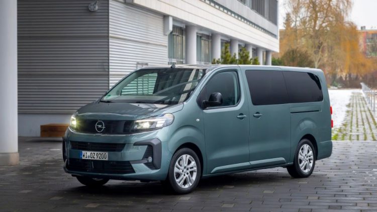Opel Zafira идва и с 2,2-литров дизелов двигател