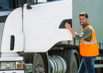 Европейският парламент подкрепи по-ясни правила за мобилните транспортни работници