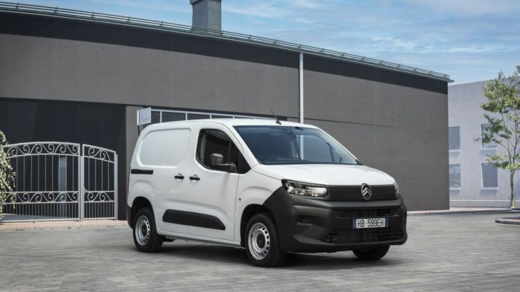 Citroën Berlingo Van First е интелигентен, практичен и още по-достъпен