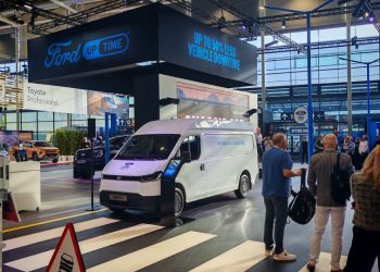 Ford Pro показа новия Transit City и тежкотоварния пикап Ranger Super Duty