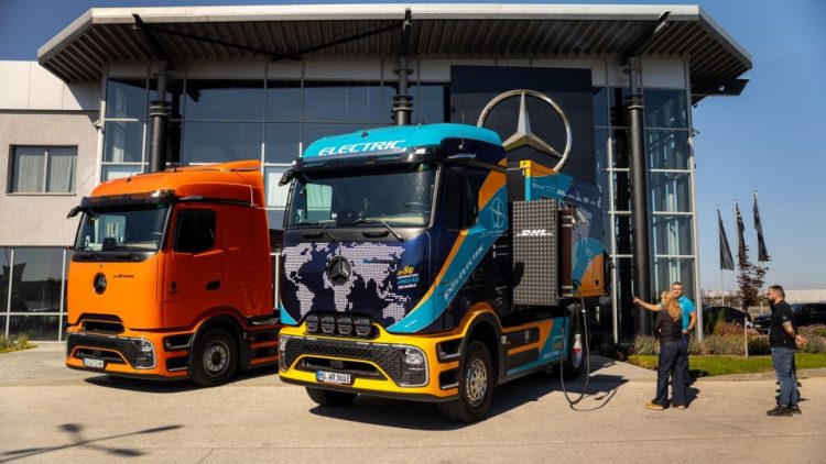 Mercedes-Benz eActros 600 и Тобиас Вагнер около света с 80 зареждания