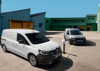 Renault Kangoo VAN и Kangoo E-TECH electric идват с подобрена автономия и представяне