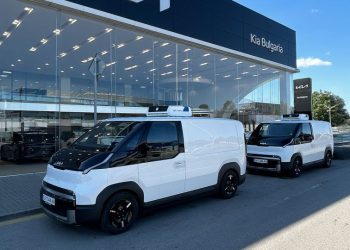 Kia PV5 Cargo вече може да бъде поръчан с хладилно оборудване Thermo King от Kia България