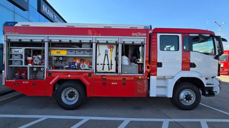 6 нови MAN TGM 13.250 4×4 за ГД „Пожарна безопасност и защита на населението“